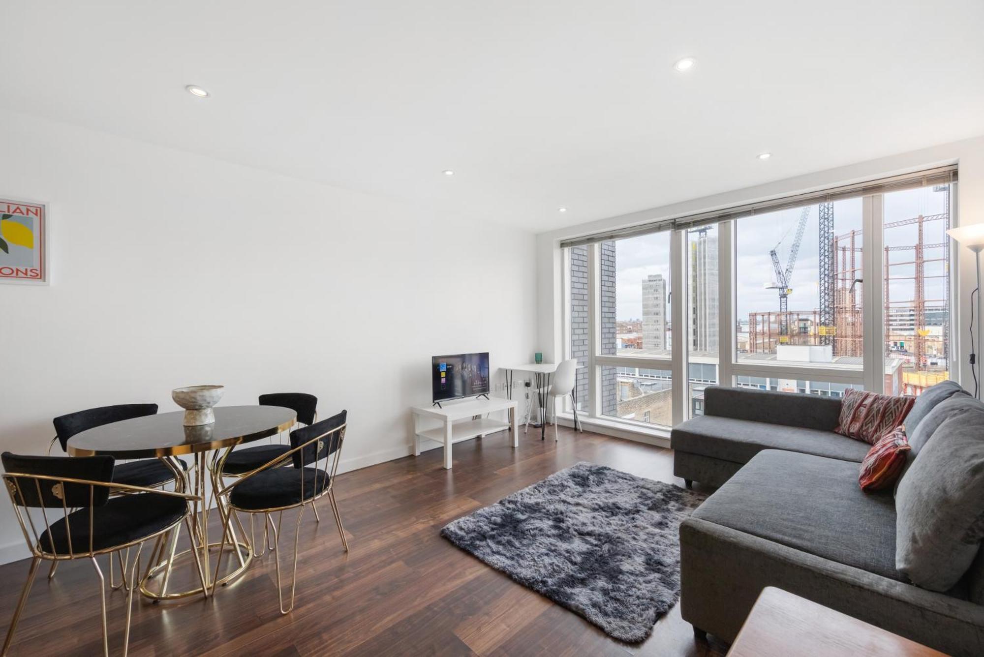 Lift & Free Parking, Modern 1 Bed Flat In Shoreditch Next To Train Station Apartment
